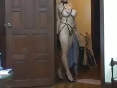 Yüksek sesle türkçe altyazılı porno izle ve vajinadan bir şişe şarap vur